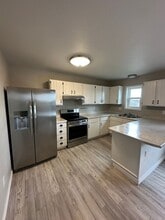 Building Photo - 4951 Atlantic Dr Building Photo - 4951 Atlantic Dr