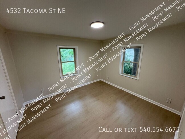 Foto del edificio - 4532 Tacoma Ave NE