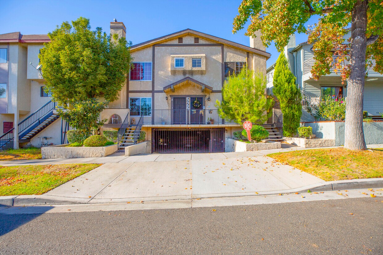 525 E Verdugo Ave Unit H, Burbank, CA 91501 Condo for Rent in Burbank