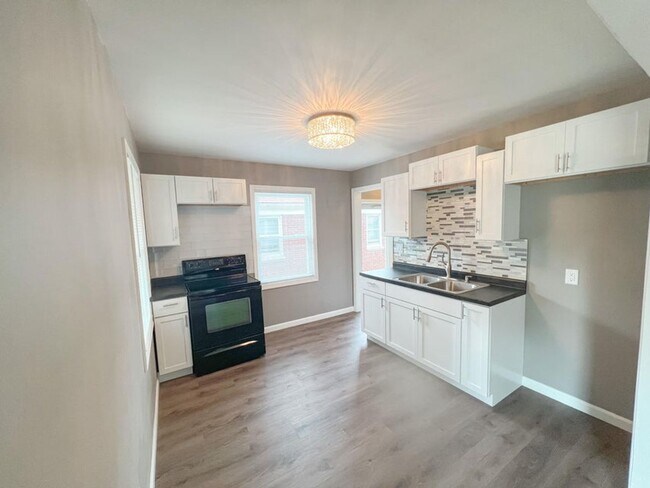 Foto del edificio - 3 Bedroom Single Family