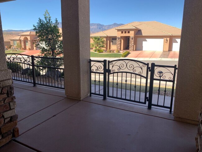 Foto del edificio - Lovely Home with RV parking in Sky Ridge