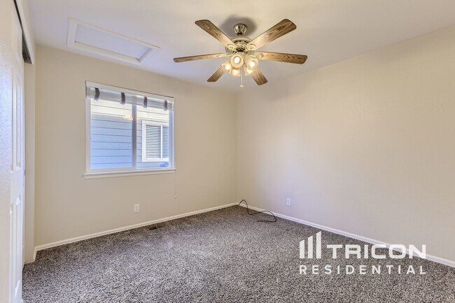 Building Photo - 3856 Rawhide Cir