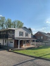 Building Photo - 260 Reform St