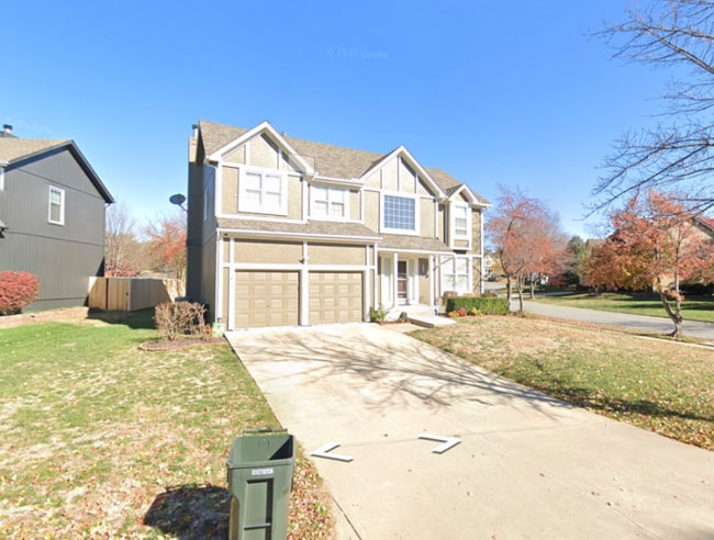 Building Photo - 12443 Benson St