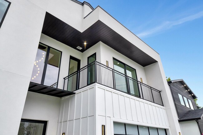 Photo - 3731 Cortez Dr House