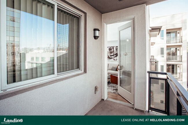 Foto del edificio - 5806 Harold Way