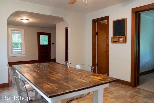 Foto del edificio - 2 br, 1 bath House - 5251 S Bearfield Rd