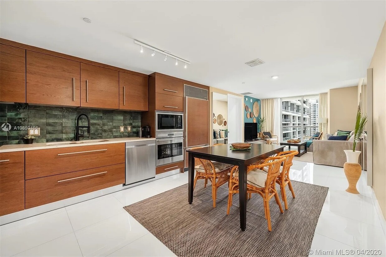 Foto principal - 485 Brickell Ave