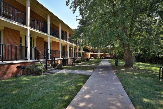 Paisajes diseñados profesionalmente - New Orleans Park Apartments