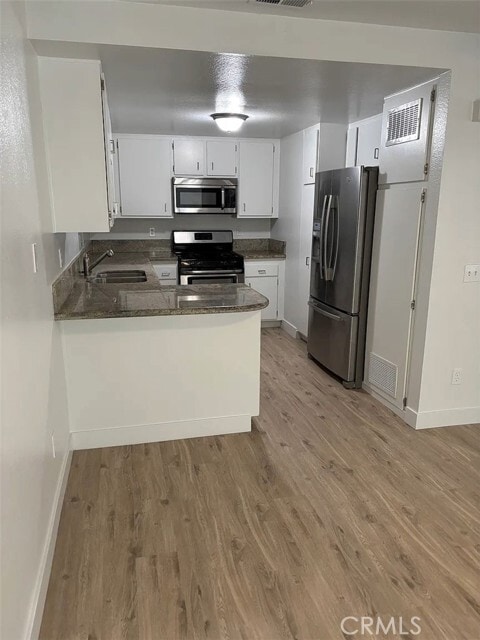 Foto del edificio - 8380 Sunset Trail Pl