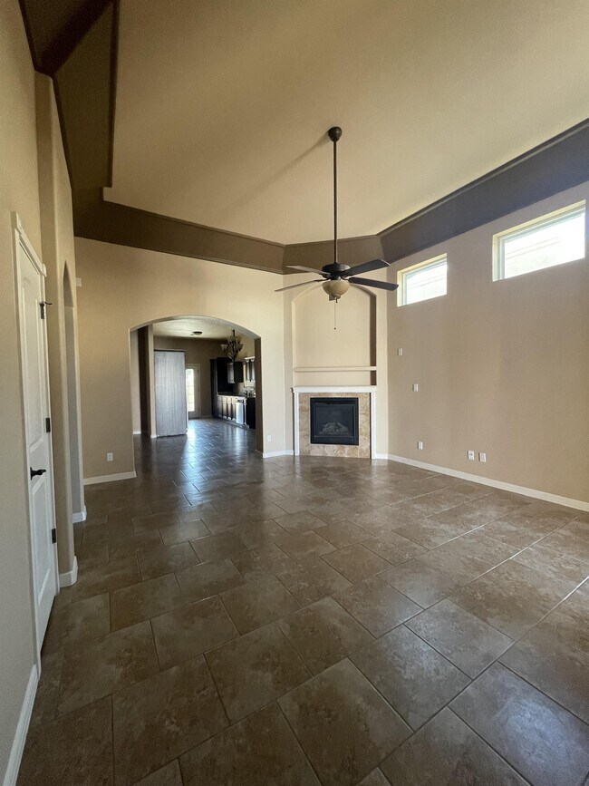 Building Photo - 3650 Grand Bahamas Dr