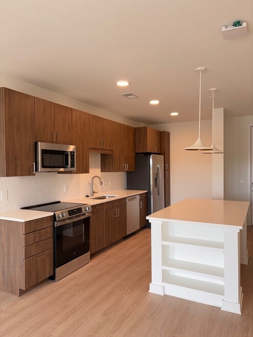 Building Photo - Adler Montford Park + Drexel Townes