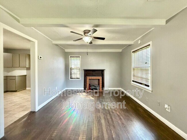 Foto del edificio - 3800 NW 27th St