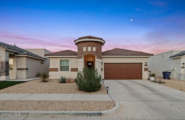 Building Photo - 4556 Marisabel Azcarate St