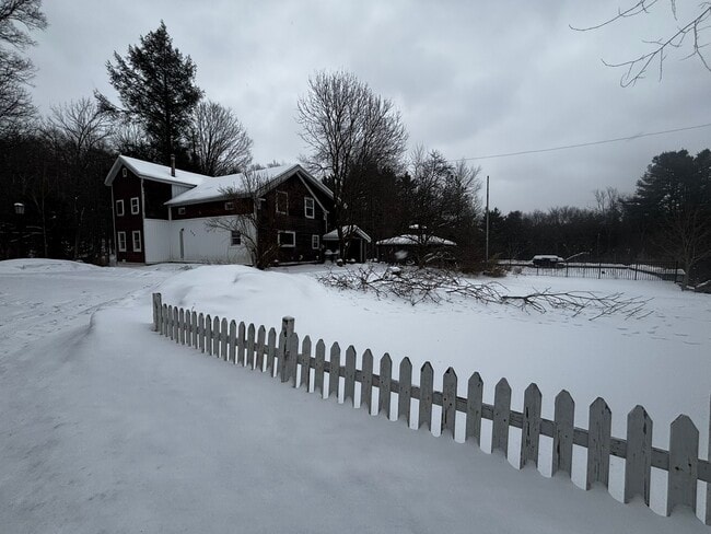 Building Photo - 349 Bone Plain Rd