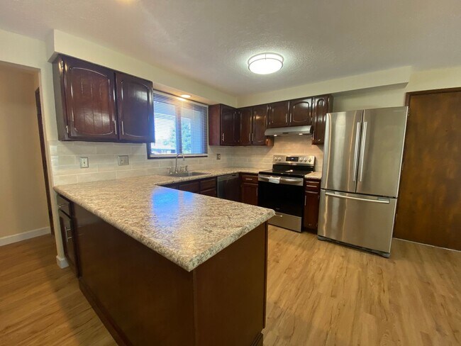 Foto del edificio - Newly Remodeled 3 Bedroom Gresham Home!!
