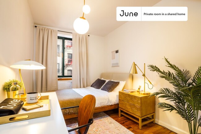 Building Photo - Room in Shared 5 bed/2 bath home in East Village