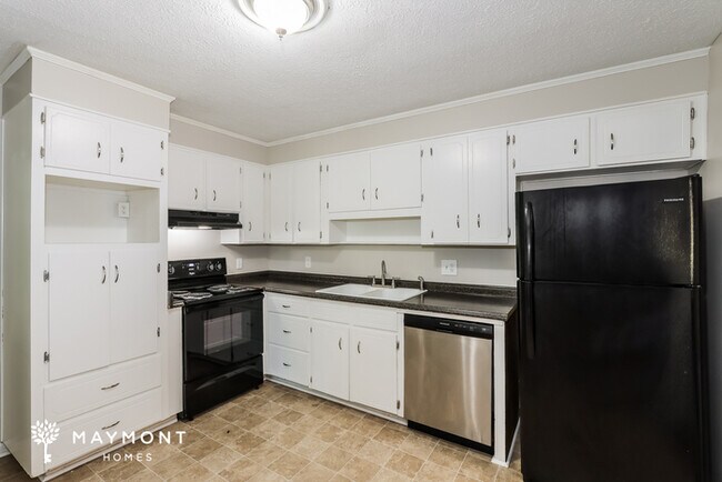 Building Photo - 606 Cardinal Dr