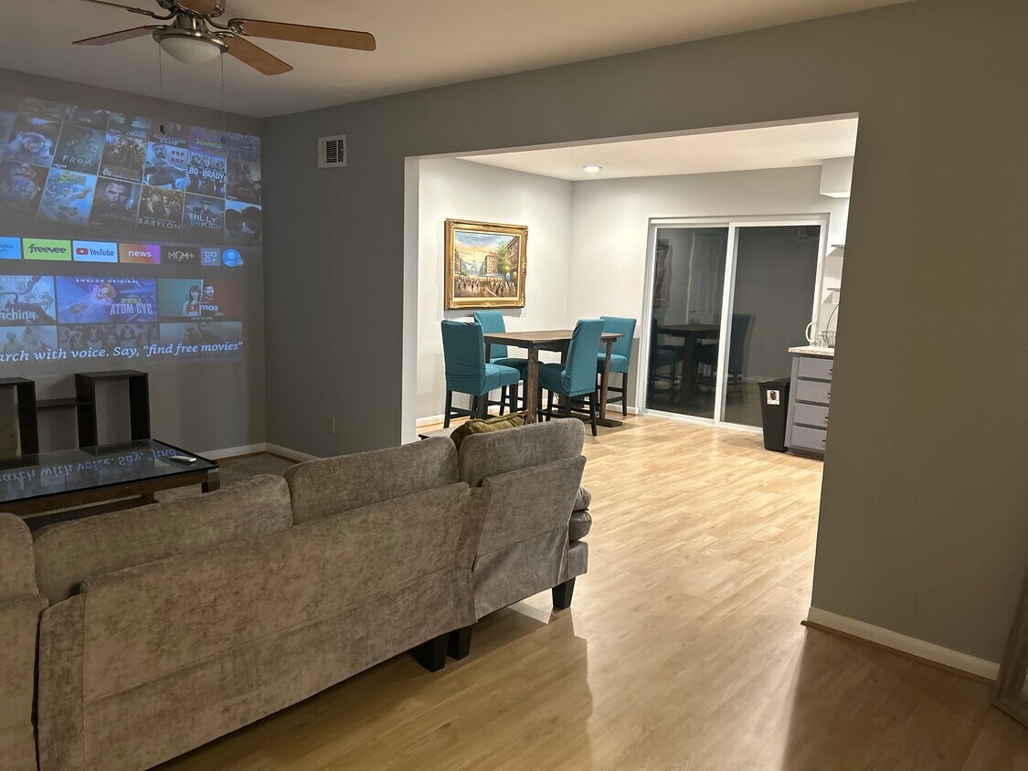 Foto principal - 12403 Sunnybrook Rd