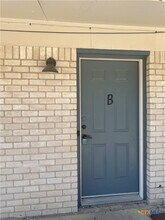 Building Photo - 1202 Urbantke Ct