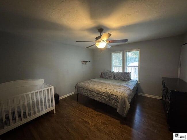 Building Photo - 3003 Lafourche Ave