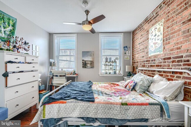 Foto del edificio - 108 N Madeira St