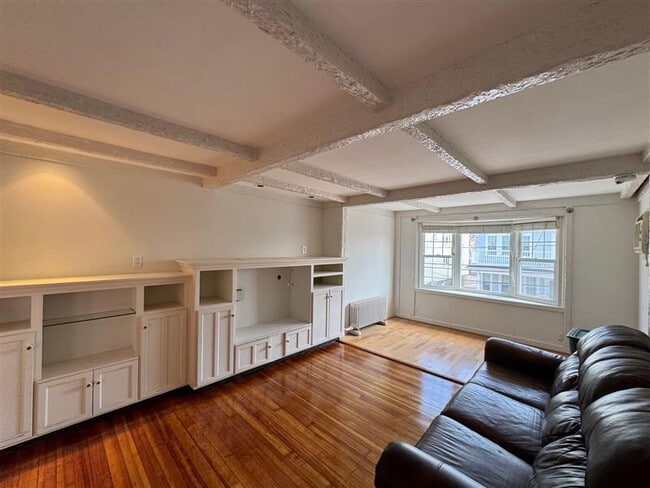 Building Photo - 57 Clarendon Ave