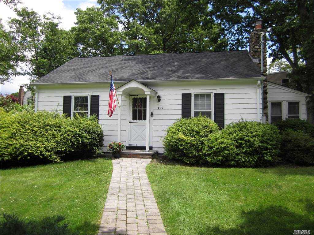 405 Washington Dr, Centerport, NY 11721 House Rental in Centerport