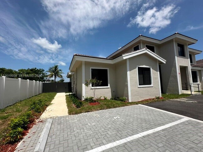 Foto del edificio - 19444 SW 125th Ave