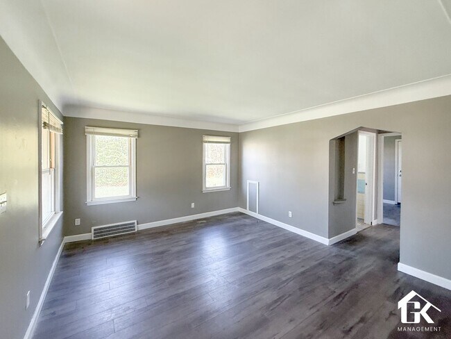 Building Photo - 7708 Penrod St
