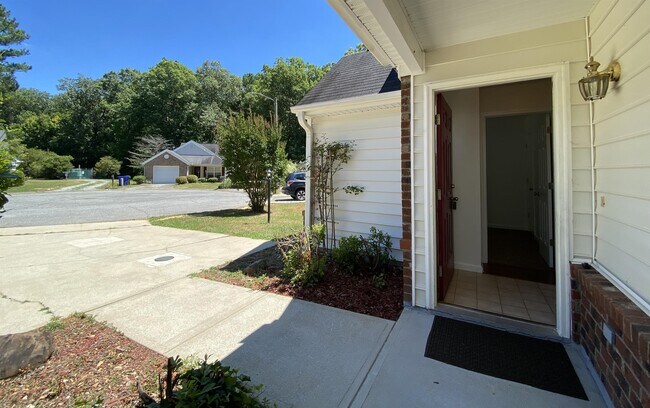 Building Photo - 6020 Newhall Rd