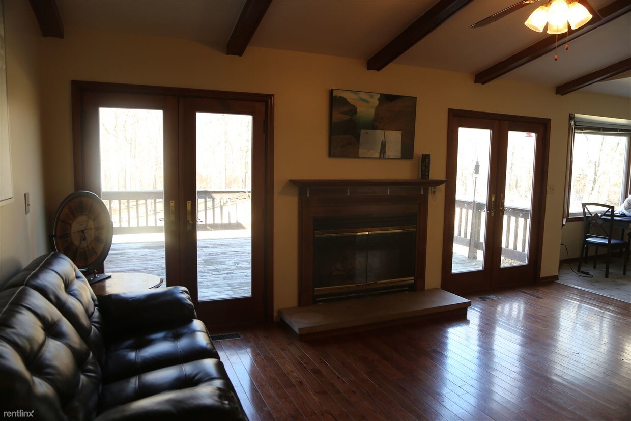 Primary Photo - 6060 Rawsonville Rd