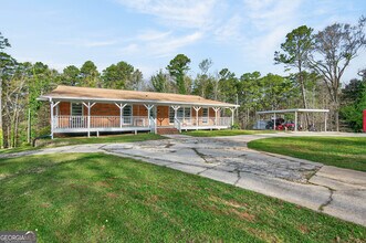 Building Photo - 3460 Maynard Cir