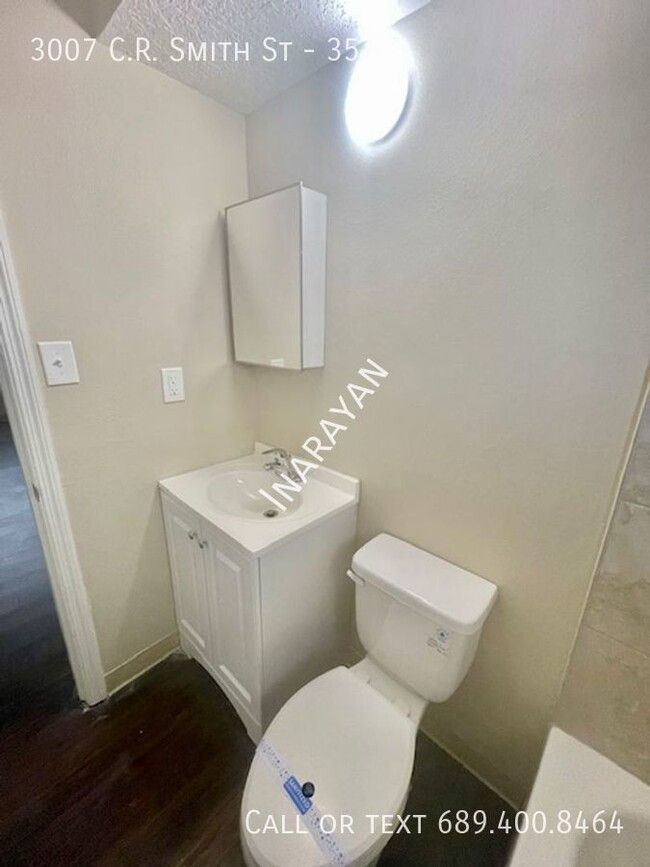 Foto del edificio - 2/1 Downstairs apartment- AVAILABLE NOW