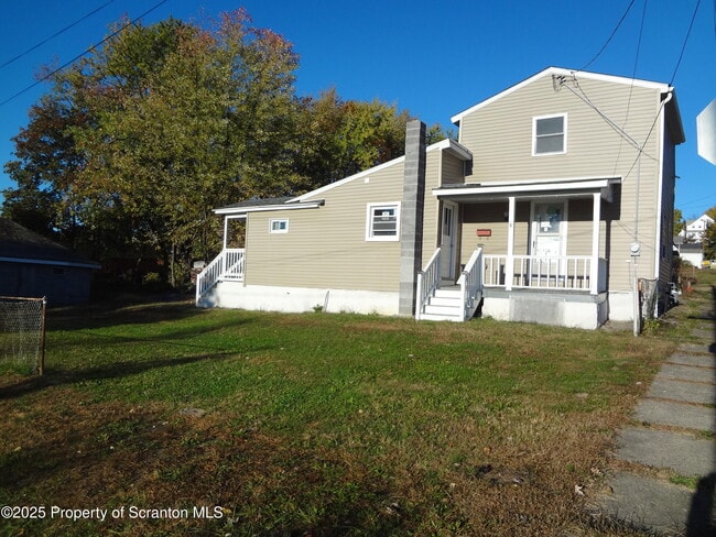 Foto del edificio - 539 Back St