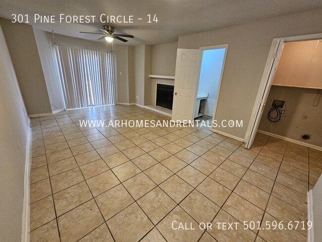 Foto del edificio - 301 Pine Forest Cir - 14 | $895 | 2 beds, ...