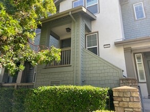 Building Photo - 1636 D St