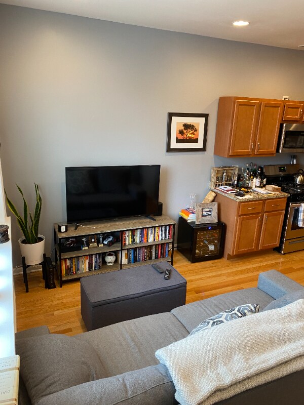 Foto del edificio - 3633 N Elston Ave