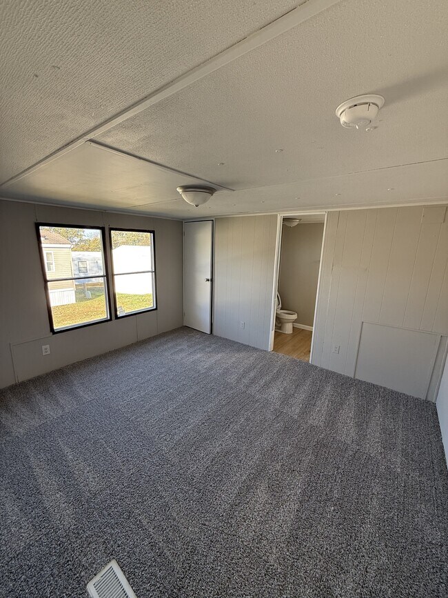 Foto del edificio - 13599 Ridgewood Dr