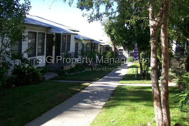 Foto del edificio - 10165 Silverton Ave