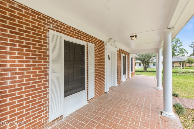 Foto del edificio - 418 Marguerite Blvd