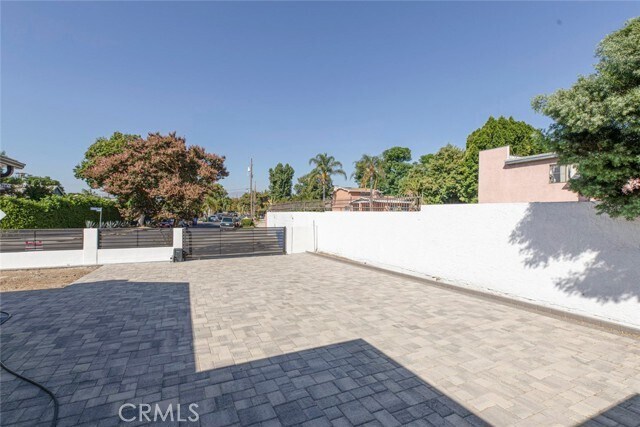 Building Photo - 14800 Calahan St