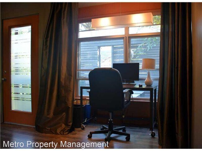 Foto del edificio - 2 br, 1 bath House - 187 E 12th Street