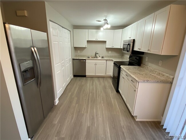 Foto del edificio - 9208 Emmett Rd