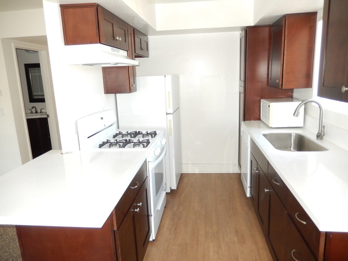 Primary Photo - 2 Bed, 1 Bath in Highly Desired North Park!