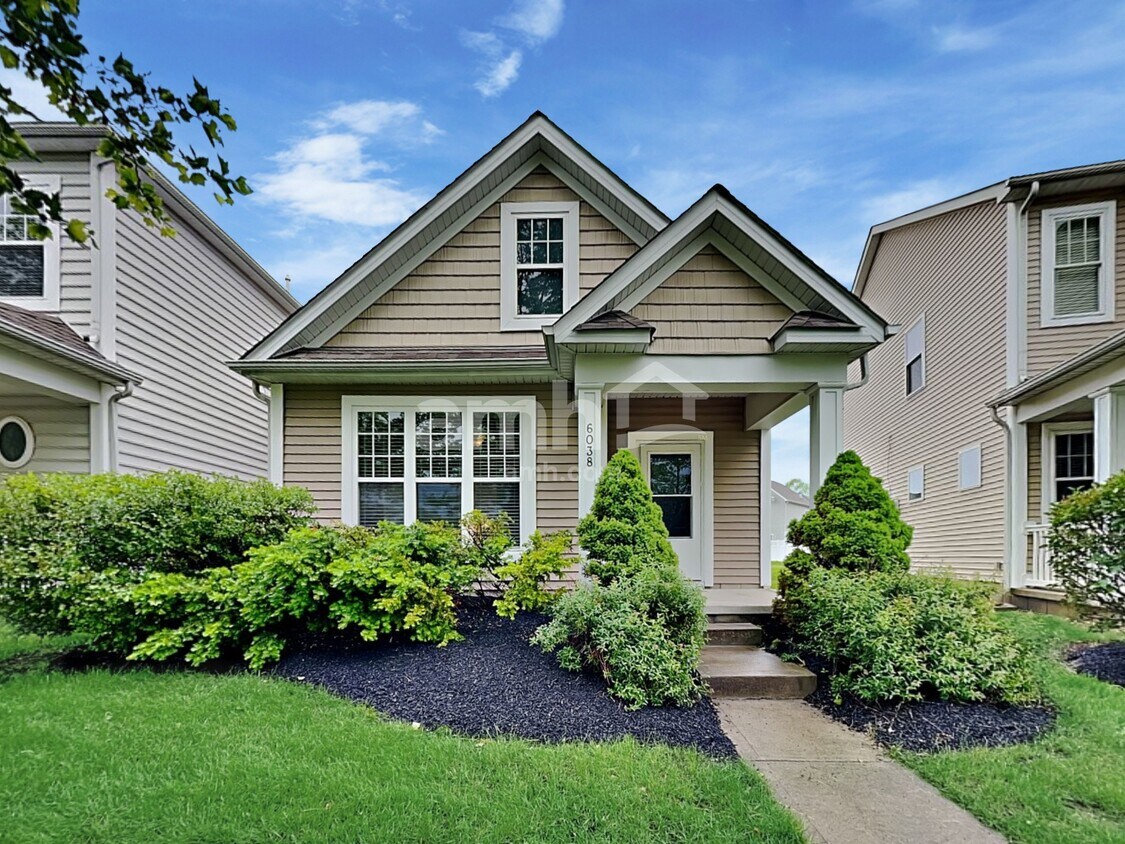 Foto principal - 6038 Delcastle Dr