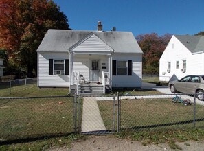Building Photo - 1307 Overlook St