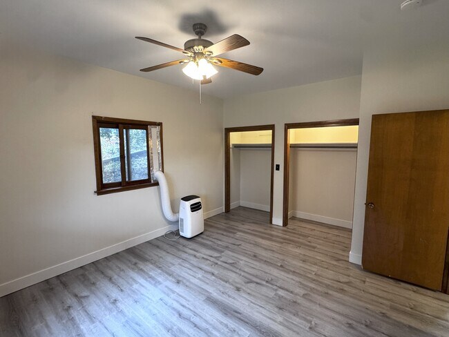 Foto del edificio - 3168 Dubuque St NE