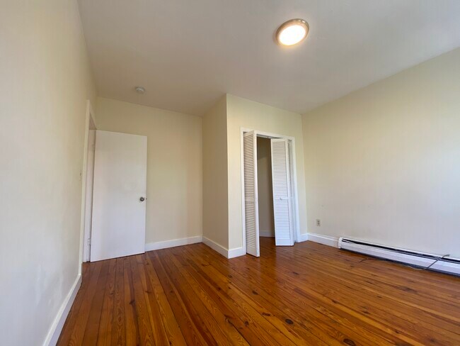 Foto del edificio - 86 Pleasant St