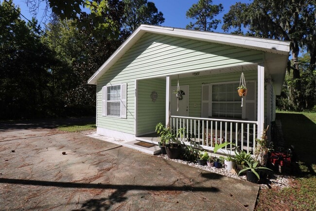 Foto del edificio - 985 Cooper St